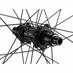 Tune Schwarzbrenner 45 Disc Skyline Center Lock Carbon 28" Laufradsatz -Fulcrum Verkäufe 374143