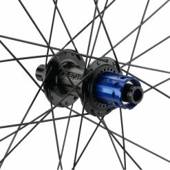 Tune TSR35 Disc Center Lock 28" Laufradsatz 13 Tune TSR35 Disc Center Lock 28" Laufradsatz -Fulcrum Verkäufe 429999