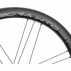 Campagnolo® Bora WTO 45 Carbon Road 28" Laufradsatz 31 Campagnolo® Bora WTO 45 Carbon Road 28" Laufradsatz -Fulcrum Verkäufe 464534