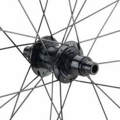 ZIPP 303 S Carbon Tubeless Disc Center Lock Laufradsatz 12 ZIPP 303 S Carbon Tubeless Disc Center Lock Laufradsatz -Fulcrum Verkäufe 475252